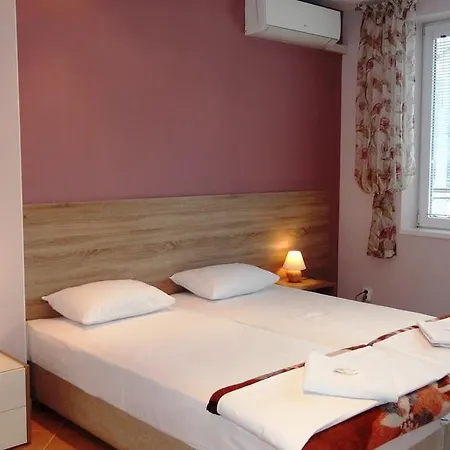 Guest Guest house