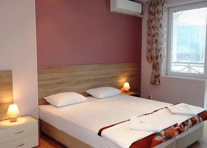 科姆客房酒店 招待所